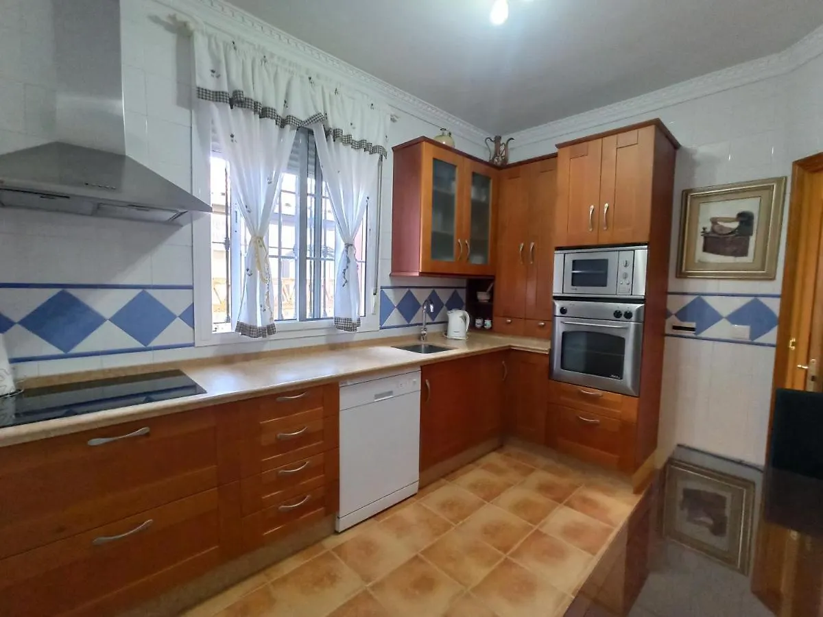 Casa 4 Dormitorios En Ayamonte