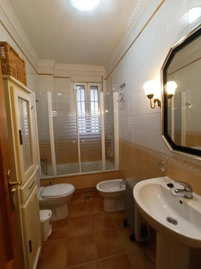 Casa 4 Dormitorios En Ayamonte 0*,